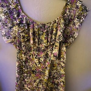Ladies floral blouse size med /large